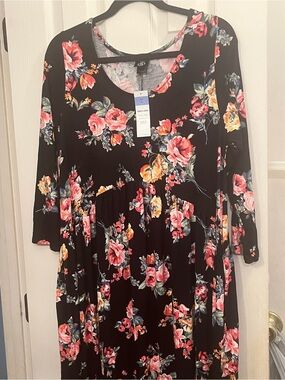 Agnes & Dora Black Floral Long Sleeve Midi Dress